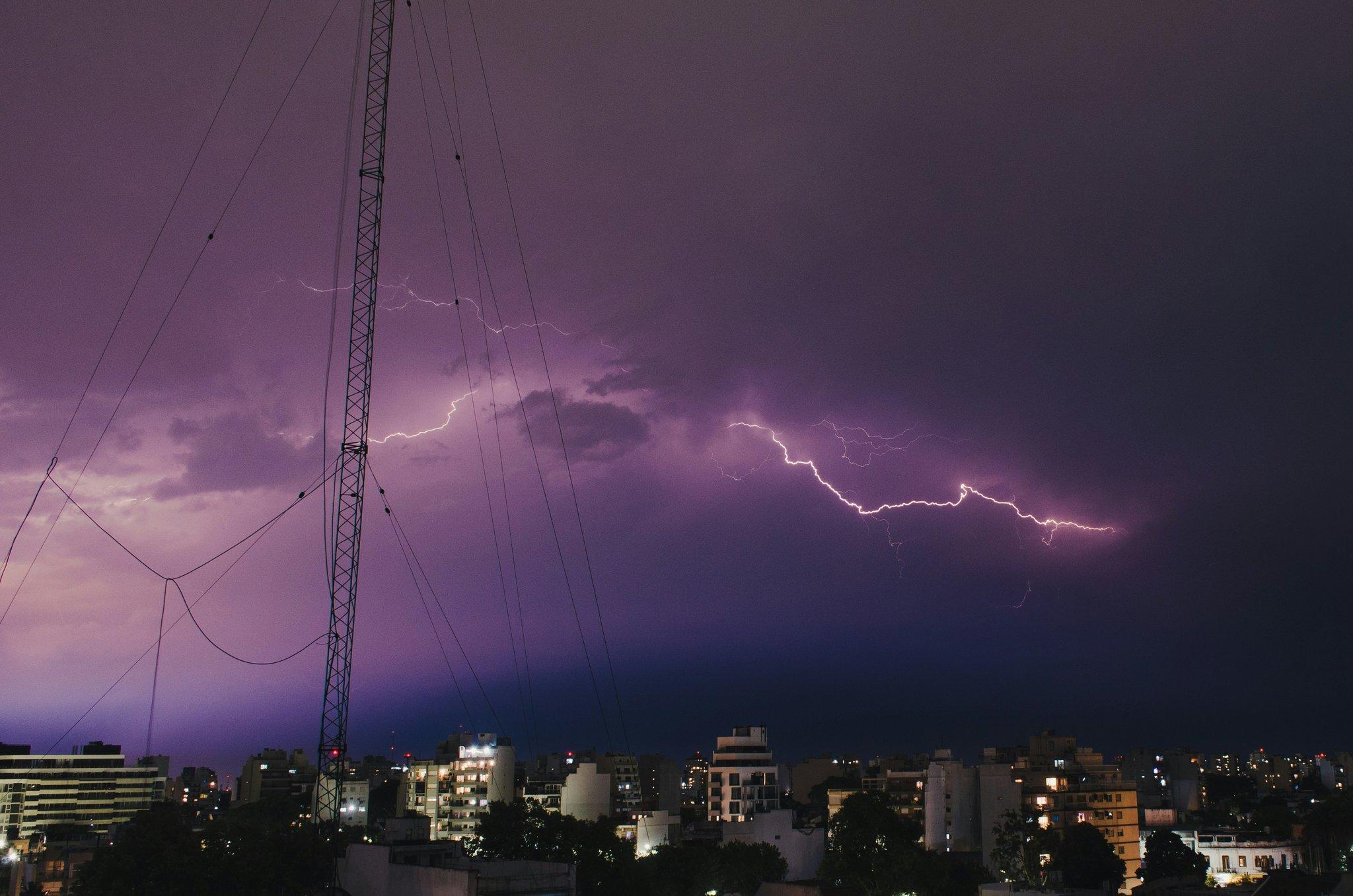 Weather Insurance Reviews: Is Travel Delay Coverage Worth It?
