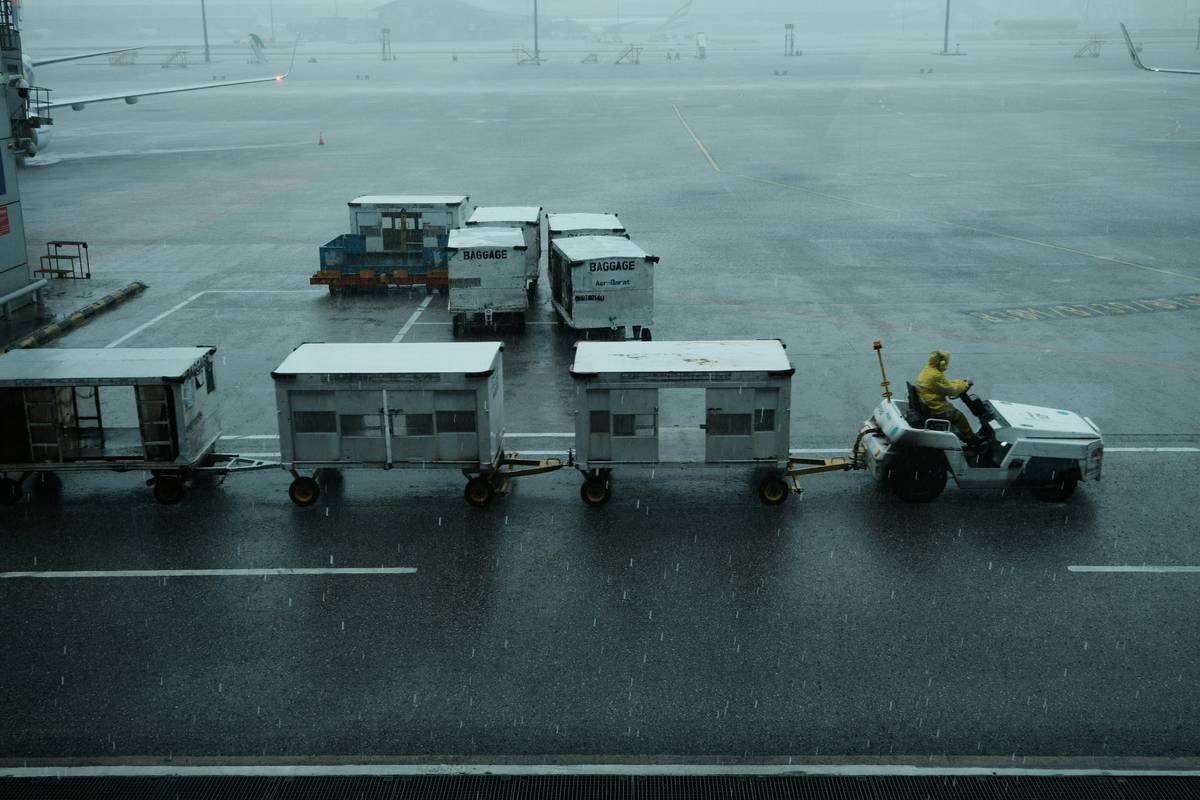 How to Master Weather Disruption Protection: The Ultimate Guide to Travel Delay Insurance